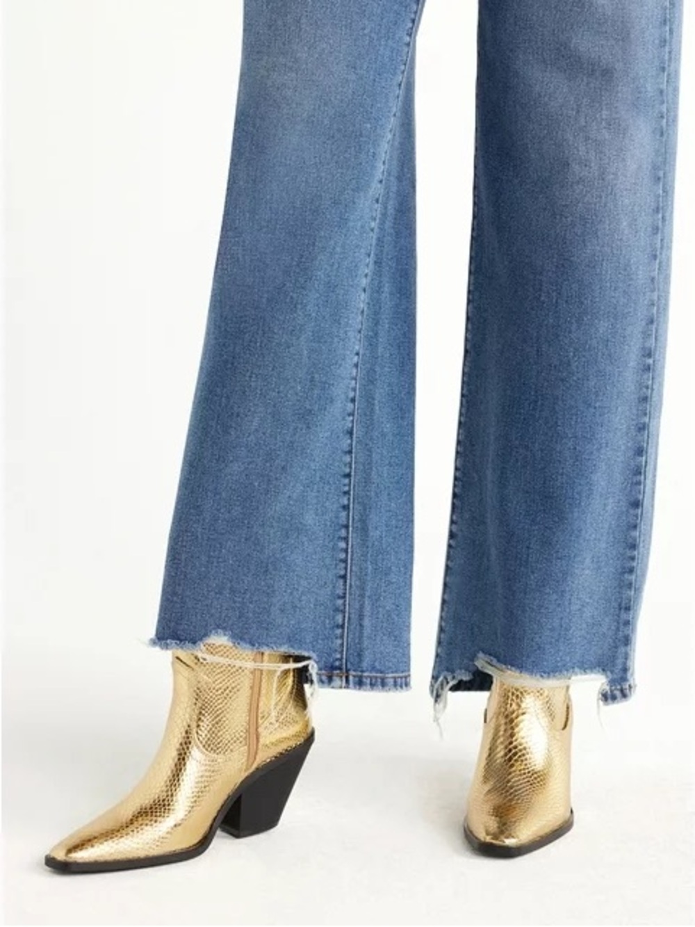 Brand New Scoop NYC Gold Snake Texture Western Cowboy Short Ankle Boots